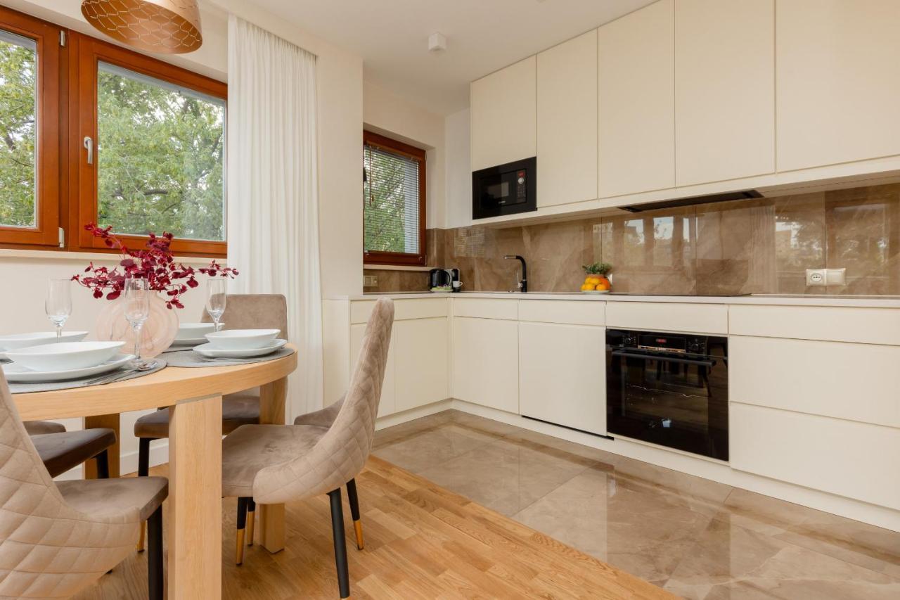 Deluxe Apartment Wronia 45 With Ac, Parking & Balcony By Renters Prestige Варшава Экстерьер фото