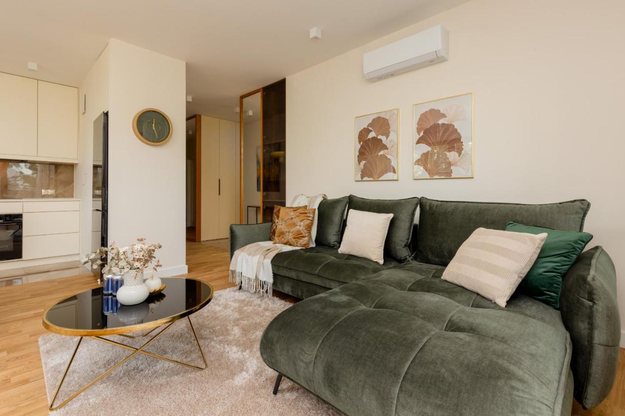 Deluxe Apartment Wronia 45 With Ac, Parking & Balcony By Renters Prestige Варшава Экстерьер фото