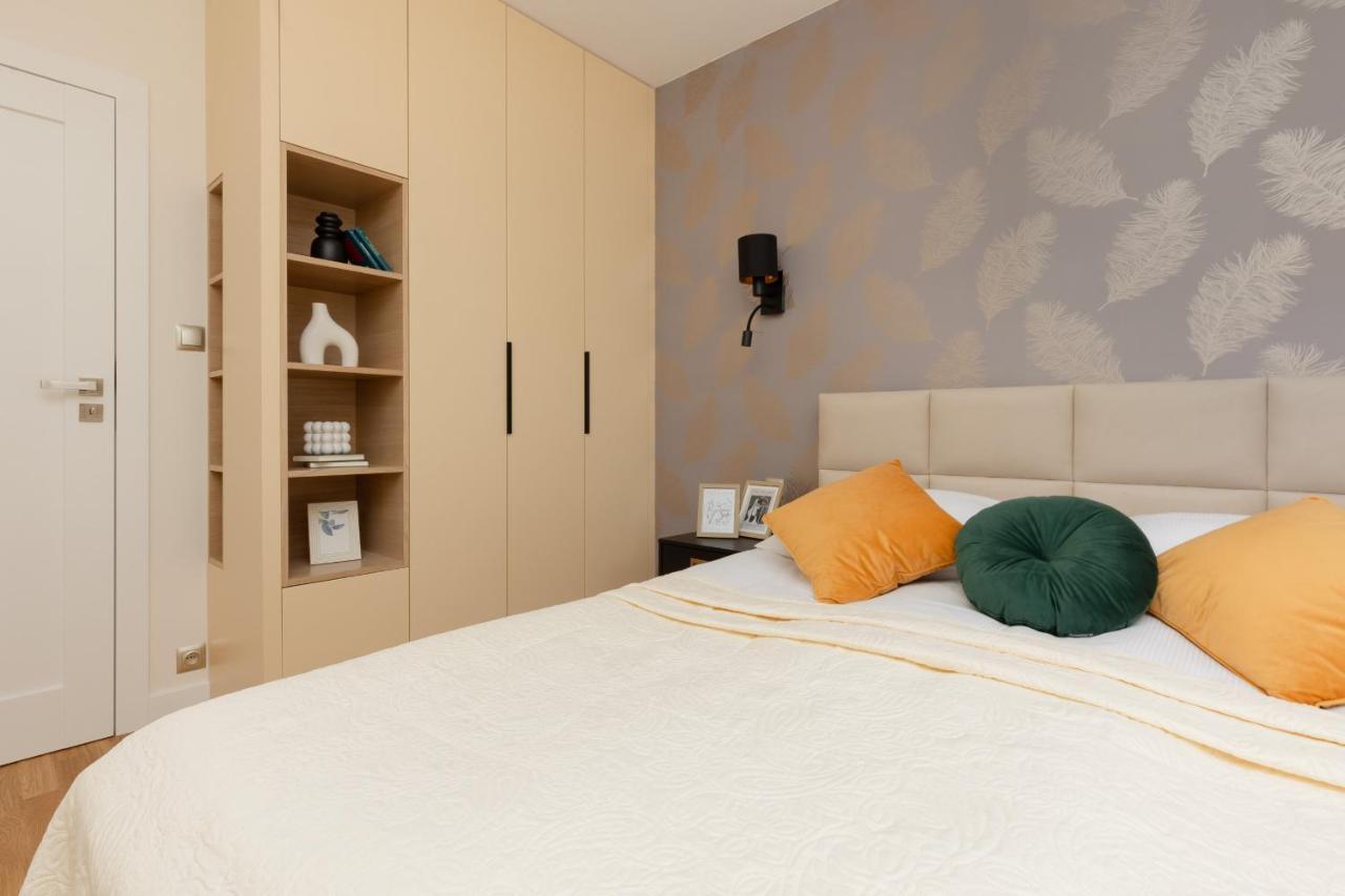 Deluxe Apartment Wronia 45 With Ac, Parking & Balcony By Renters Prestige Варшава Экстерьер фото